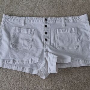 Old Navy White Women's High-Rise Jean Shorts Size 22